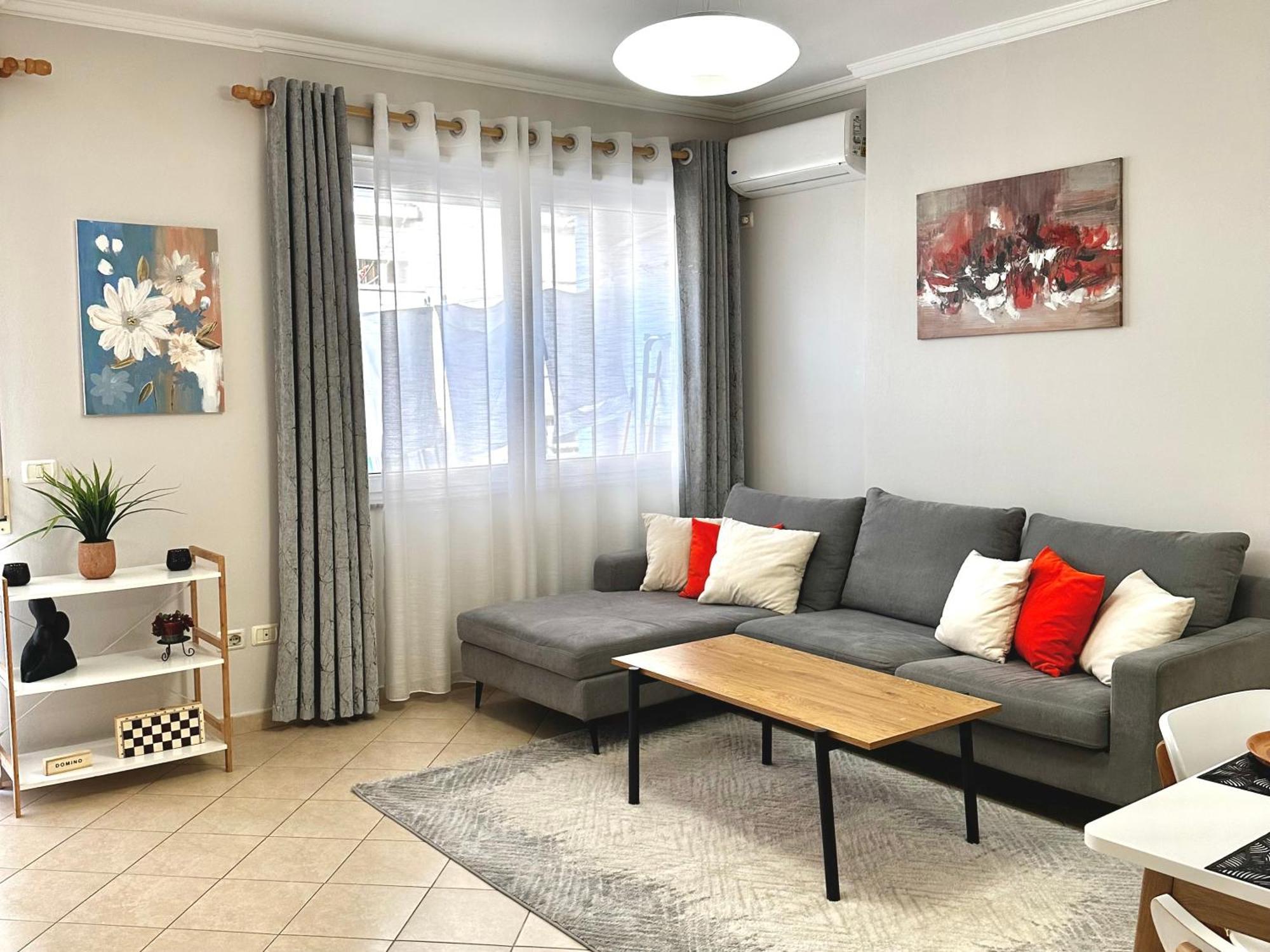 Quiet & Spacious City Center Apartment - 4 Min Walk Tirana Zewnętrze zdjęcie